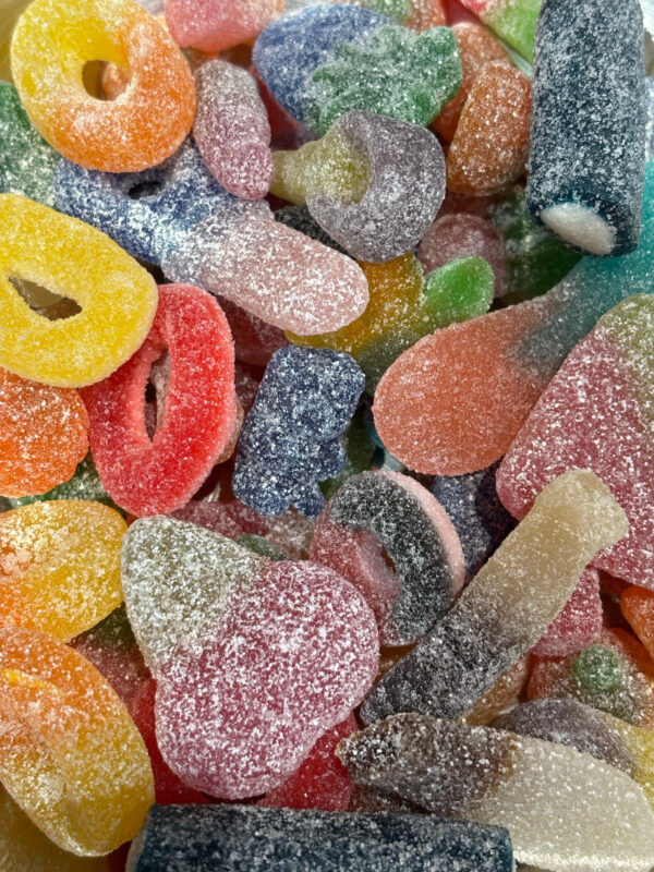 Zoom sur le sachet découverte "bonbons acidulés" de Sweeties Confiserie